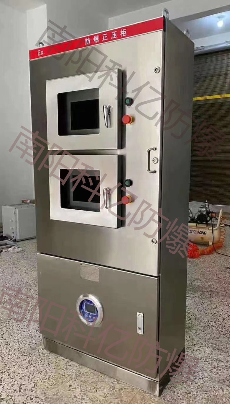 上下腔<a href=https://www.nykeyiex.com/products/fangbaozhengyalei/ target=_blank class=infotextkey>防爆正压柜</a>